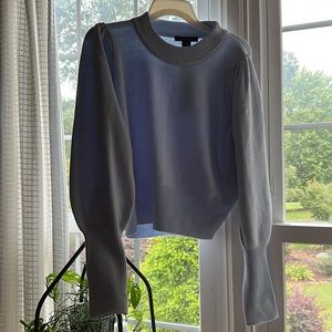 Sweater never worn before